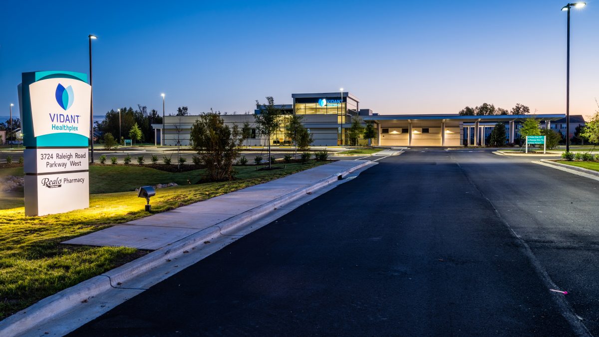 Vidant Healthplex-Wilson exterior: sign + building