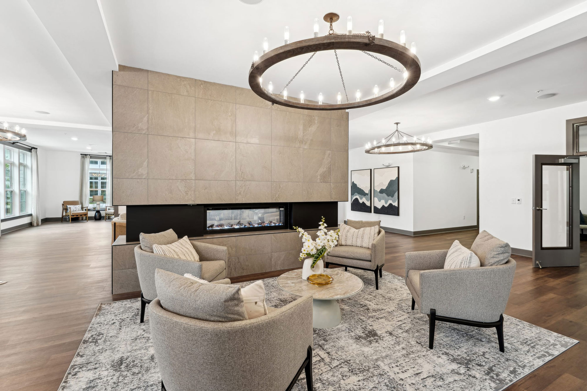 The Leo interior: communal space